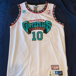 Basketball jersey
